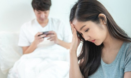 Thấy tôi cầm 3 triệu tiền sinh hoạt của chú, chồng tức giận tuyên bố một câu khiến tôi tái mặt