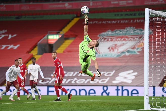 Arsenal lại thắng Liverpool trên chấm luân lưu - 1