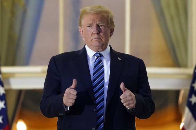 Vừa xuất viện, Tổng thống Trump lại “gây bão” - Ảnh 1. Vừa xuất viện, Tổng thống Trump lại “gây bão” - Ảnh 1.