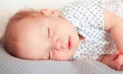 7 thói quen này khiến em bé ngày càng trở nên xấu xí, dễ mắc bệnh