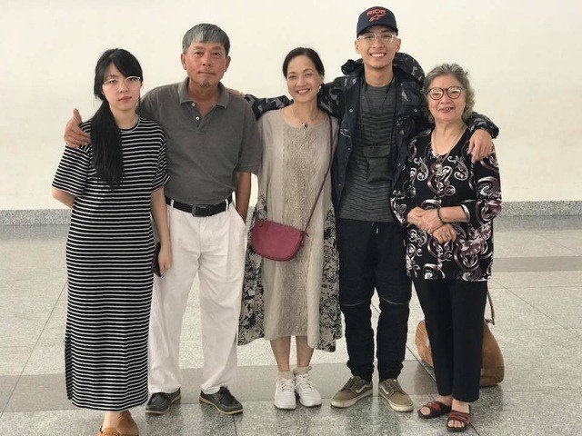 Tổ ấm của Lê Khanh.