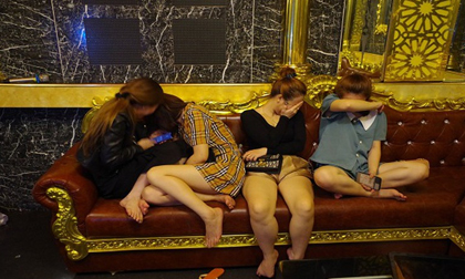 Mở “tiệc” ma túy ở quán karaoke bất chấp mưa lũ lịch sử