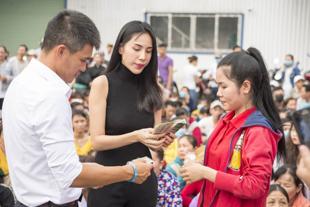 Thủy Tiên: Bị họ hàng ruột thịt chửi 'đứa trẻ không cha' và lối sống đáng ngưỡng mộ ở tuổi 35 - 4
