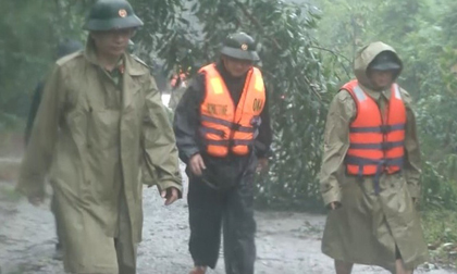 Xúc động những hình ảnh cuối cùng của 13 chiến sĩ hy sinh tại Tiểu khu 67: Cùng quây quần bên bếp lửa để hong khô áo, sưởi ấm và bàn bạc công việc