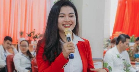 Nữ lãnh đạo Alibaba từng dạy bán dự án ma như nào?