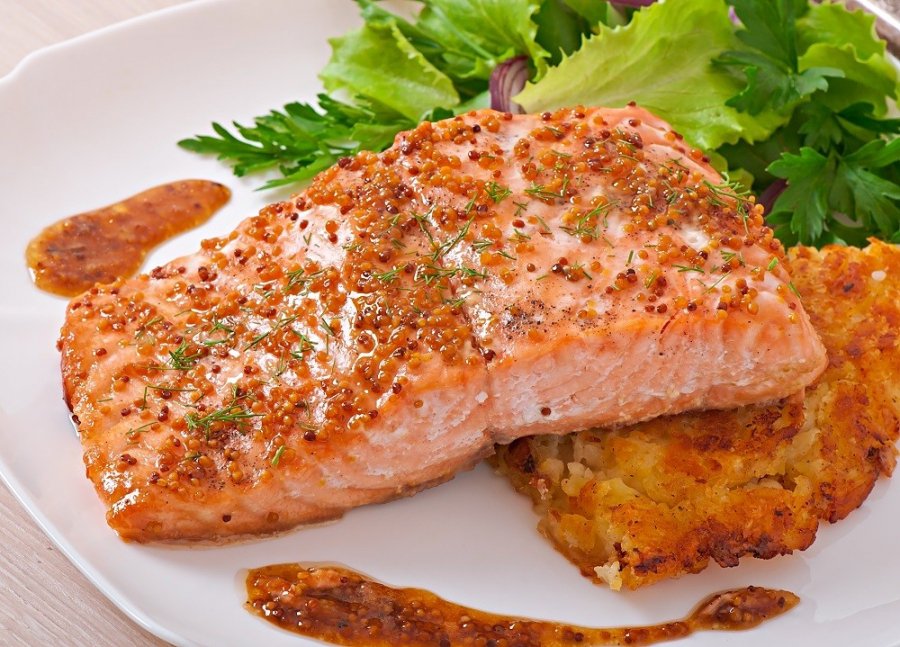 Cá hồi tốt cho não bộ và thể chất của trẻ
