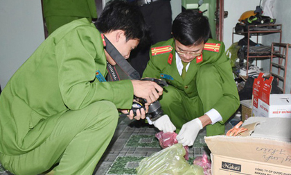 Chồng cầm dao chém vợ cũ ngay tại chợ rồi về nhà uống thuốc sâu tự tử