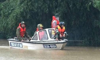 Tìm thấy thi thể bé gái 3 tuổi bị nước lũ cuốn trôi