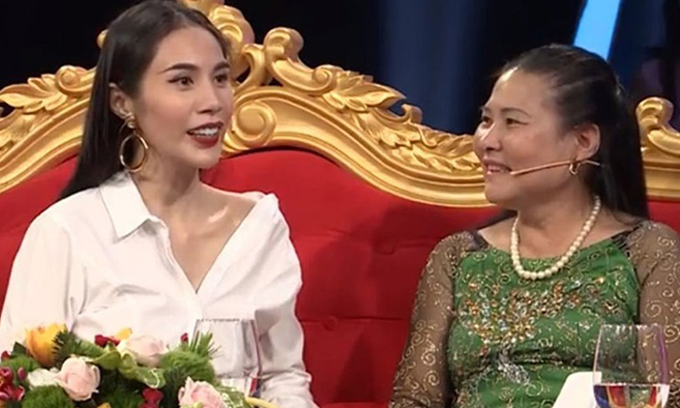 Con người thật của Thủy Tiên trong mắt mẹ chồng ra sao?