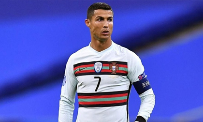 Ronaldo tiếp tục dương tính với virus corona