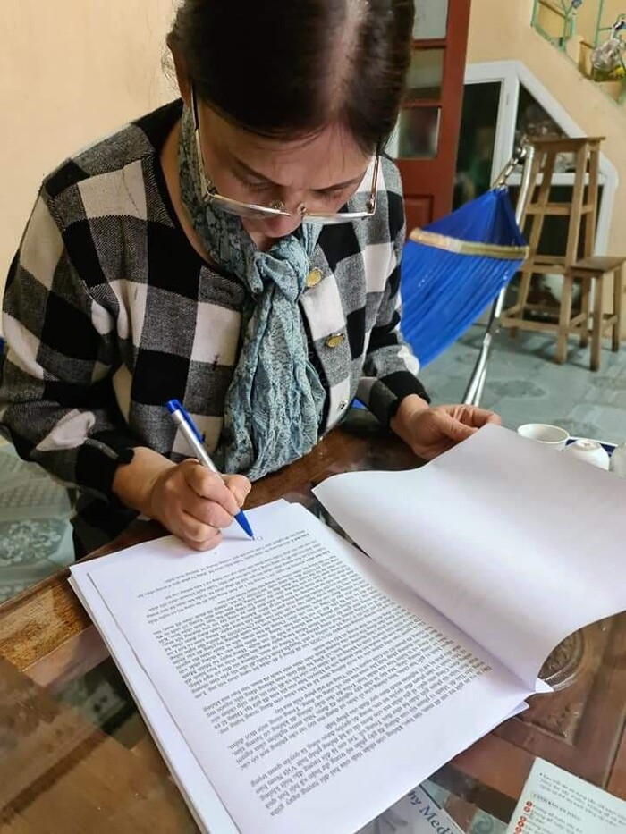 Chuỗi ngày đau khổ của bà ngoại bé gái 3 tuổi bị chính mẹ đẻ và cha dượng nhiều lần đánh đập, hành hạ đến tử vong - 1