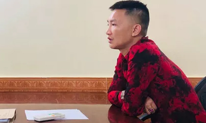 Huấn 'Hoa Hồng' thừa nhận cắt ghép clip bản tin đi làm từ thiện lũ lụt miền Trung của VTV