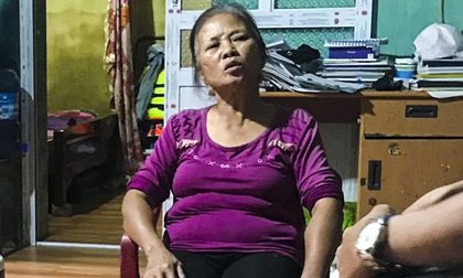 Mẹ của nghi phạm sát hại nữ sinh ngân hàng khuyên con 'đừng bỏ trốn nữa, hãy đến công an đầu thú'