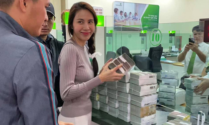 Thủy Tiên lên tiếng về việc người dân bị thu lại tiền hỗ trợ và chuyện bị ghen ghét, đặt điều