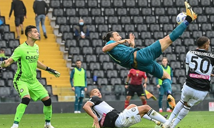 Ibrahimovic tiếp tục tỏa sáng, Milan rời sân Udinese với 3 điểm