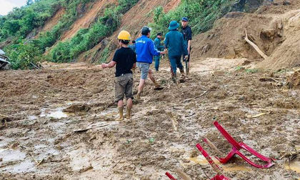 Tìm thấy thi thể Phó Bí thư Xã Đoàn bị núi lở vùi lấp khi đi giúp dân chống bão số 9