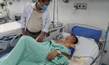 Quảng Nam: Hỗn chiến, nam thanh niên bị bắn 13 phát đạn hoa cải suýt chết
