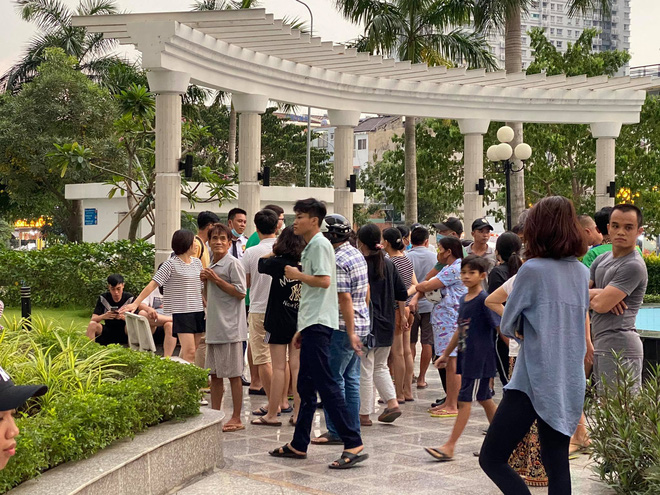 Vụ thi thể người phụ nữ lìa đầu ở chung cư quận 7: Cư dân hoang mang kể lại thời điểm phát hiện sự việc - 2
