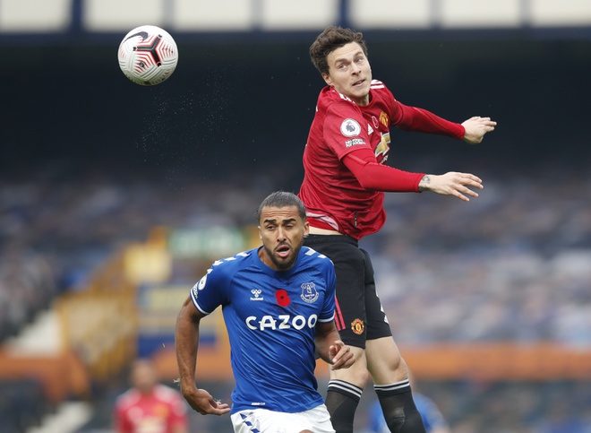 Everton 1-3 Man Utd: Bruno Fernandes tỏa sáng