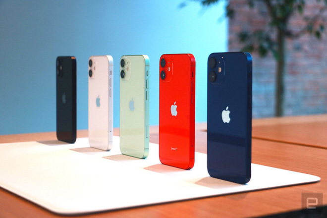 Ngắm iPhone 12 Mini thực tế, rất nhỏ gọn! - 3