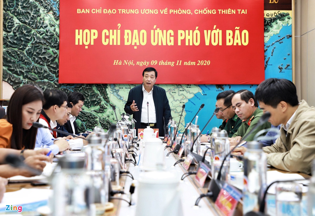 Chuẩn bị sơ tán hơn 400.000 người tránh bão số 12 - 1