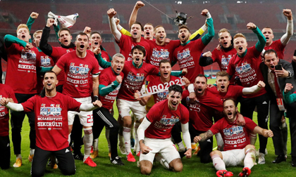 Hungary ngược dòng nghẹt thở loại Iceland, đoạt 'vé vàng' đến Euro 2021