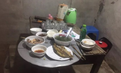 Xích mích trong bữa cơm, bố chồng đánh trọng thương con dâu cùng hai cháu nội