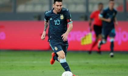 Messi vô duyên trong trận thắng của Argentina