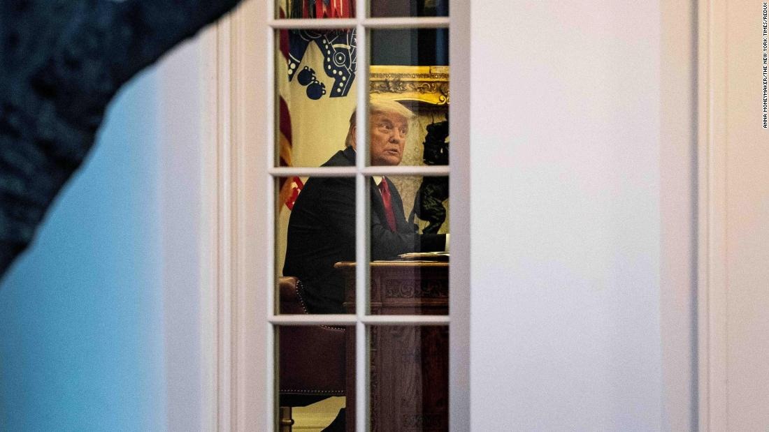 Tổng thống Trump im lặng và 'cố thủ' trong Nhà Trắng Tổng thống Trump im lặng và 'cố thủ' trong Nhà Trắng