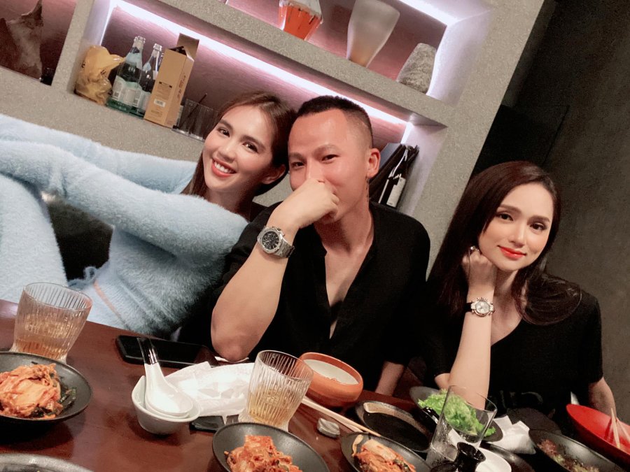 huong-giang-tuoi-tan-tu-hop-voi-hoi-ban-ngoc-trinh-sau-drama-antifan-hanh-dong-cua-nu-hoang-noi-y-va-vu-khac-tiep-gay-chu-y-981-5390849