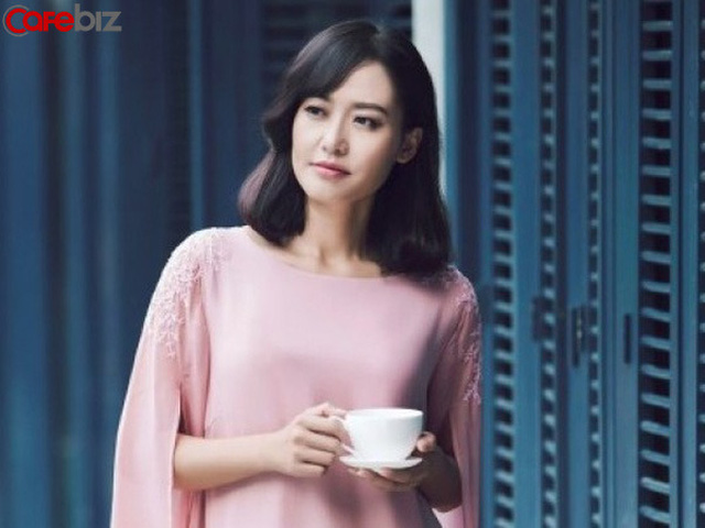 '. Thực tế: Sau 40 tuổi, phụ nữ có tiền và không tiền có cuộc đời thật sự khác nhau! .'