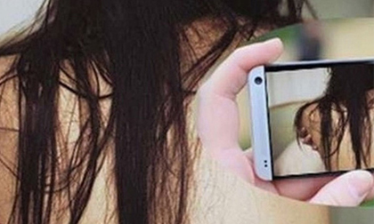 Thanh niên lấy trộm clip 'nóng' trên điện thoại bạn rồi tống tiền người yêu bạn