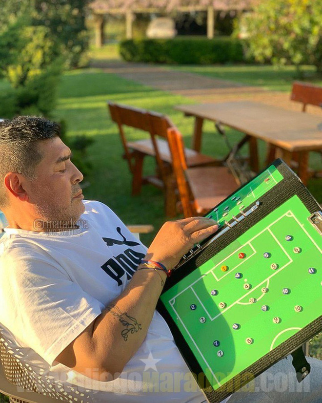 Diego Maradona và những ngày cuối cùng của một huyền thoại đáng thương - 4