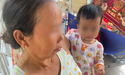 Người mẹ đánh con gái 3 tuổi chấn thương sọ não nguy kịch khai gì với công an?