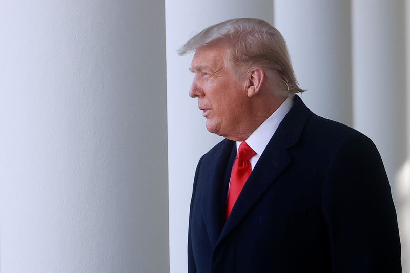 Tổng thống Trump bất ngờ tiết lộ thời điểm rời Nhà Trắng