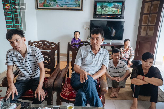 Hà Nội: Gia đình đau xót lên tiếng vụ bé trai 15 tháng tuổi sùi bọt mép trên tay mẹ rồi tử vong sau mũi tiêm - 1