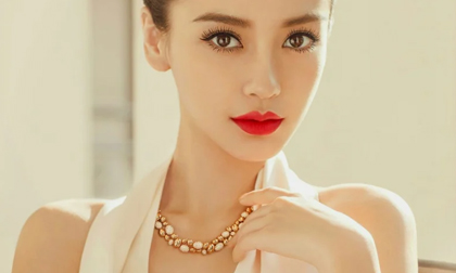 Đàn bà đẹp chưa chắc giữ được đàn ông nhưng chắc chắn là không thiếu đàn ông