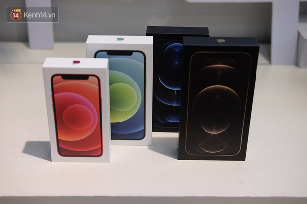 2 màu hot của iPhone 12 Pro Max bản VN/A bắt đầu về hàng 'dồi dào' tại các đại lý sau thời gian khan hiếm