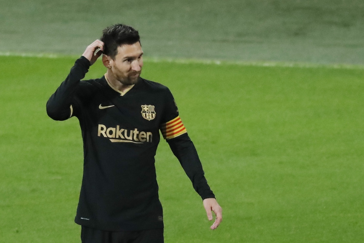 Barca thua đội mới lên hạng