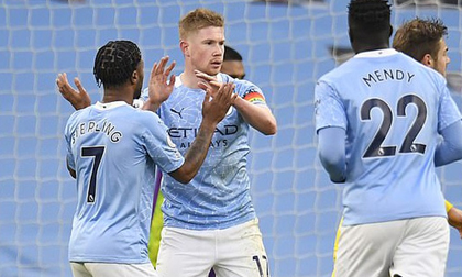 Man City vượt 7 bậc, bay vào Top 4 Premier League