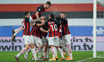 AC Milan bất bại 10 trận liên tiếp, giữ vững ngôi đầu Serie A
