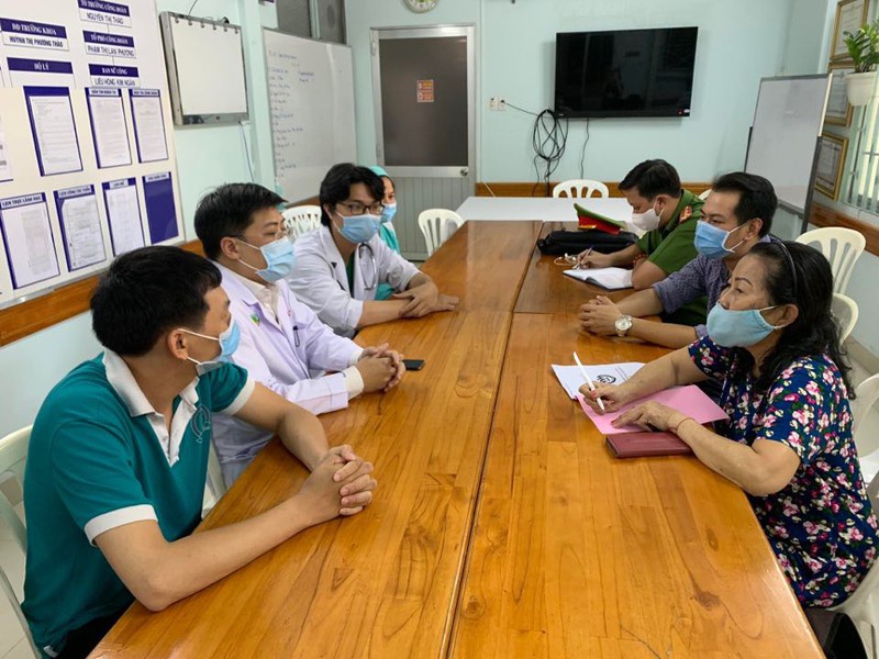 Sức khỏe bé gái 3 tuổi bị mẹ ruột bạo hành tiên lượng xấu Sức khỏe bé gái 3 tuổi bị mẹ ruột bạo hành tiên lượng xấu