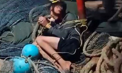Thuyền trưởng bị tố chém 4 ngư phủ, ném xuống biển: Thêm 3 người tố thường xuyên bị đánh
