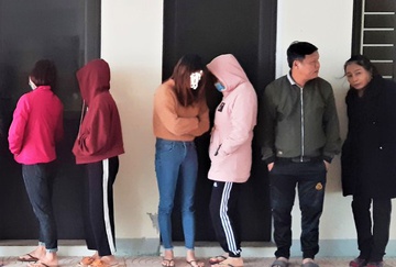 Chủ nhà nghỉ nuôi gái bán dâm để phục vụ khách