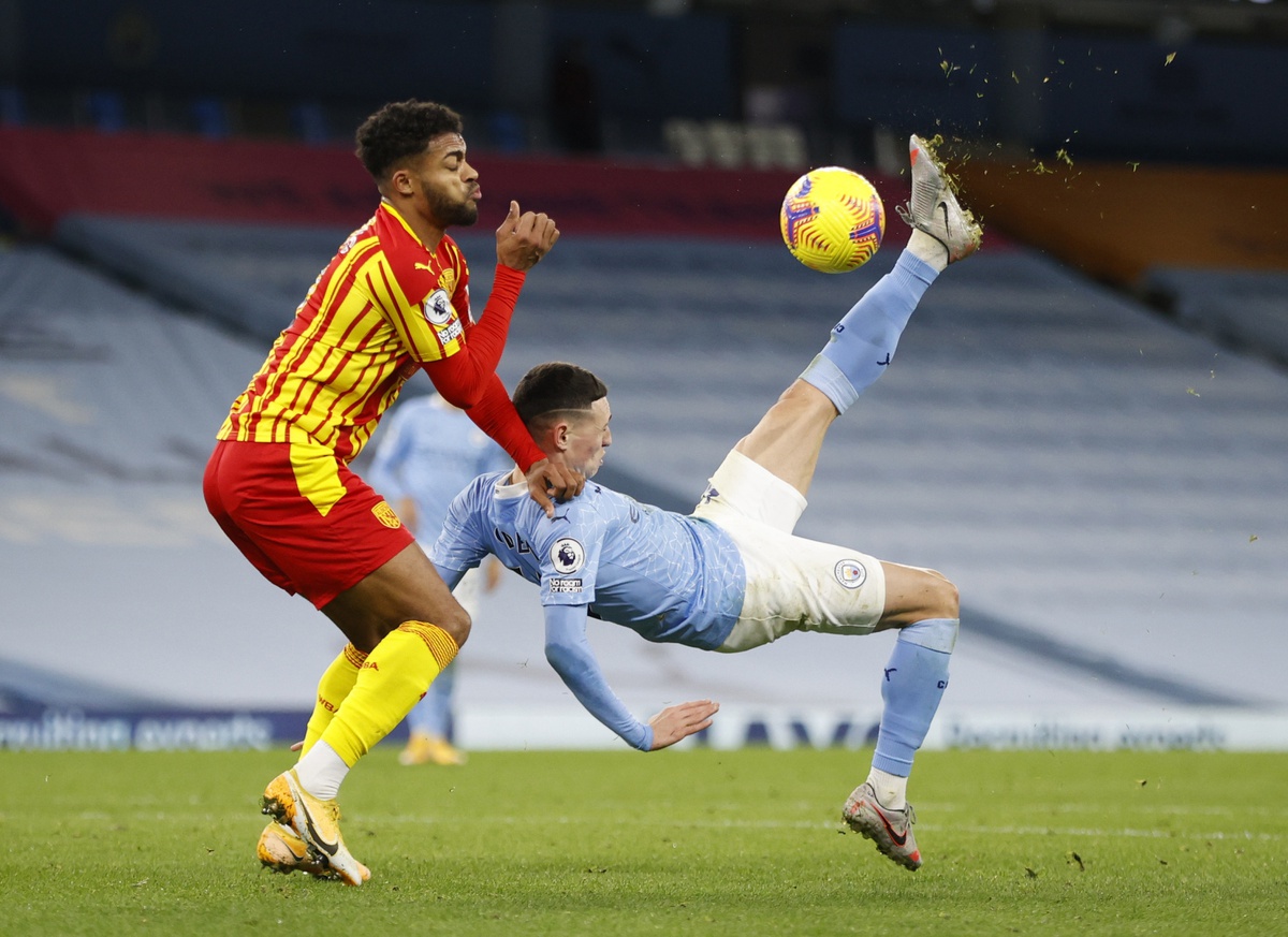 Man City hòa đội áp chót bảng xếp hạng - 7