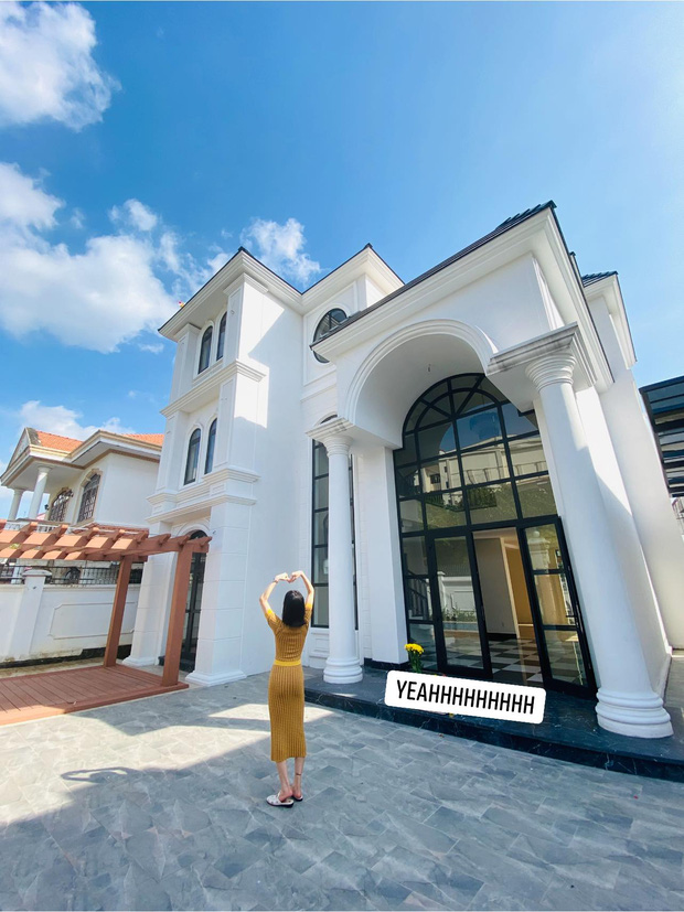 Lệ Quyên khoe biệt thự 'khủng' mới tậu hậu ly hôn