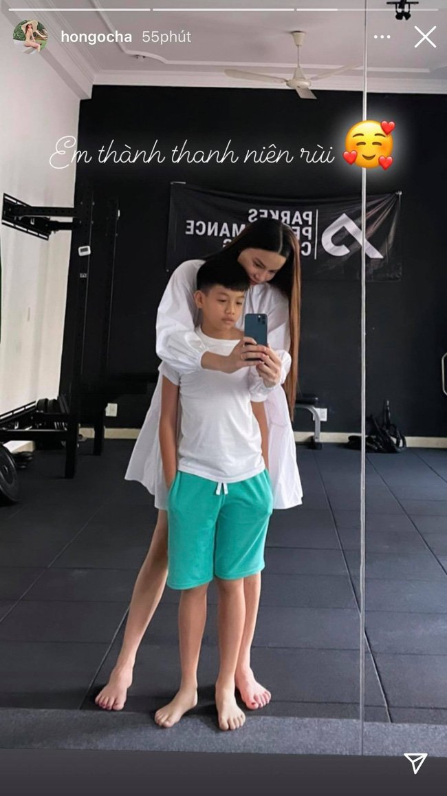 Mới 10 tuổi nhưng Subeo đã cao gần bằng mẹ.