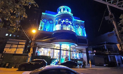 Đột kích quán karaoke Crown, phát hiện 55 thanh niên “phê” ma túy