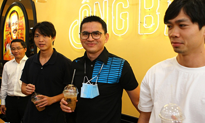 Kiatisak: 'Việt Nam hơn Thái Lan về thành tích'