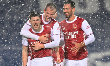Vùi dập chủ nhà West Brom, Arsenal trở lại giữa mùa tuyết trắng